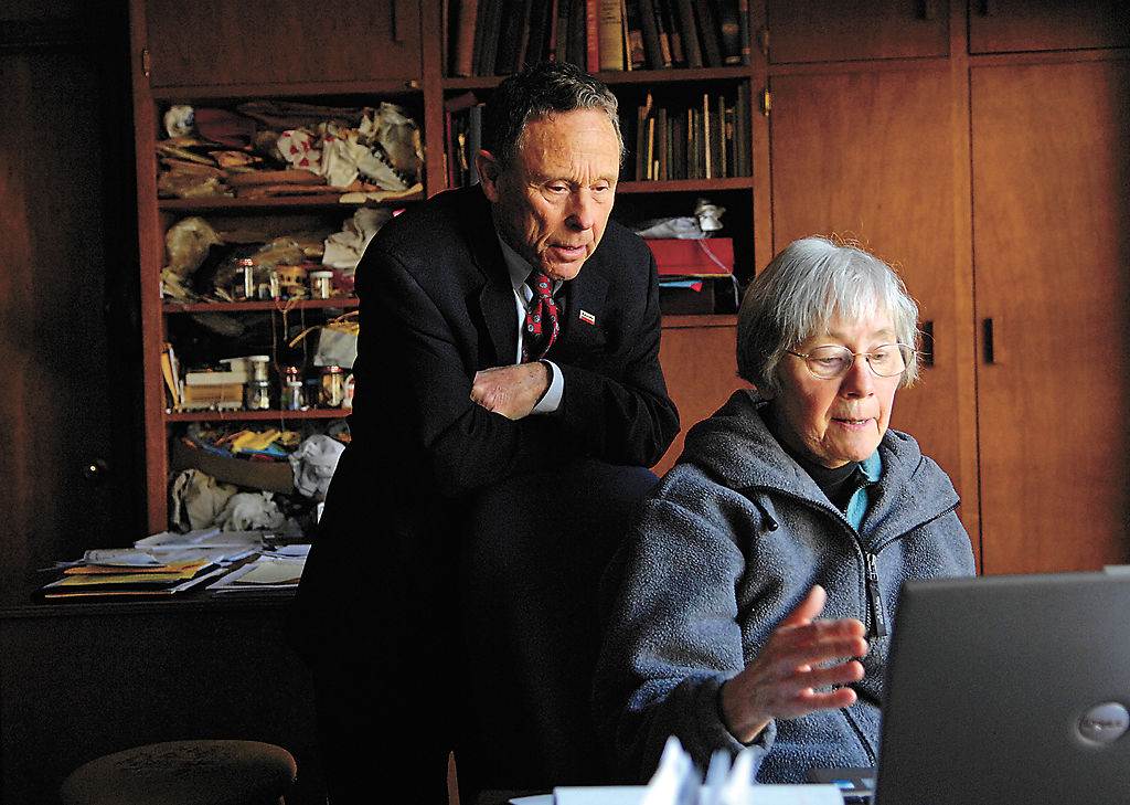 March 16, 2007 : Darwin and Axie Hindman in their home office